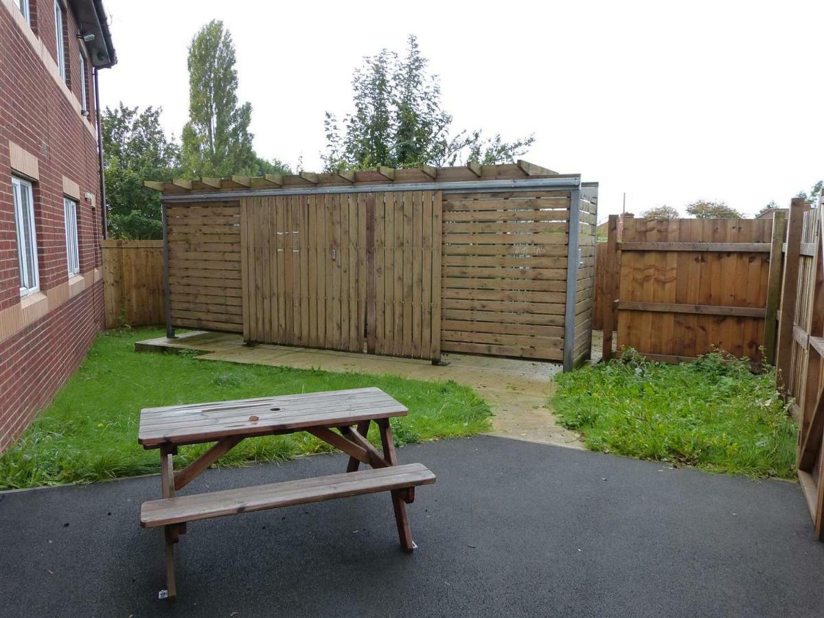 Dan'S Homestay Bristol Exterior foto